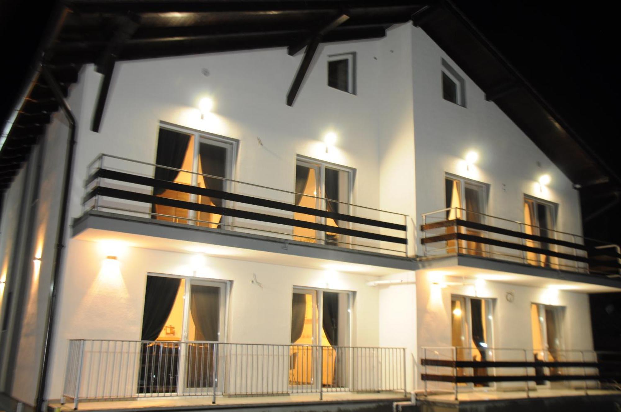 Casa Matei Inn Coresi براشوف المظهر الخارجي الصورة